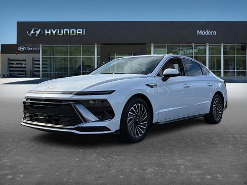Certified 2025 Hyundai Sonata SEL image 1