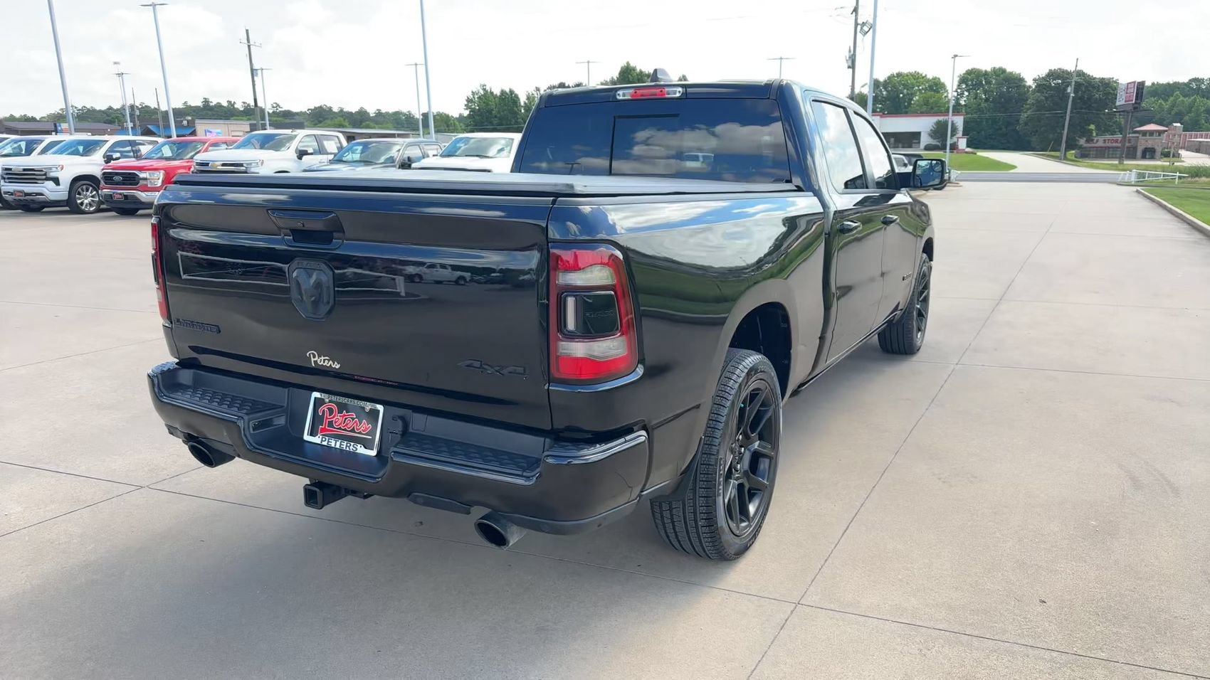 Used 2023 RAM 1500 Laramie AWD/4WD image 7