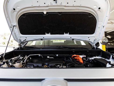 Used 2023 Toyota RAV4 XSE w/ Weather Package image 32