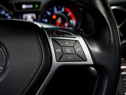 Used 2014 Mercedes-Benz SL 63 AMG image 67