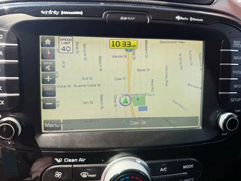 Used 2016 Kia Soul + w/ Audio Package image 13