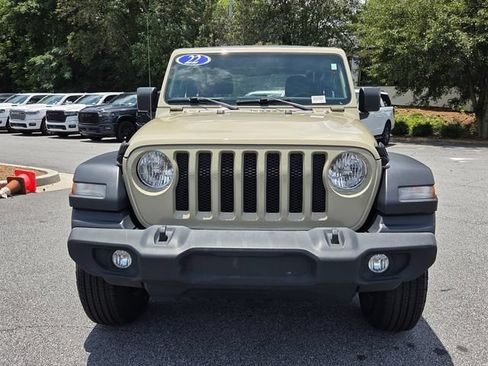 Used 2022 Jeep Wrangler Sport AWD/4WD image 2