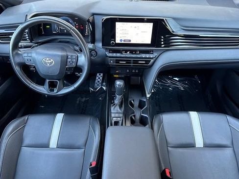 Used 2025 Toyota Camry SE FWD image 15