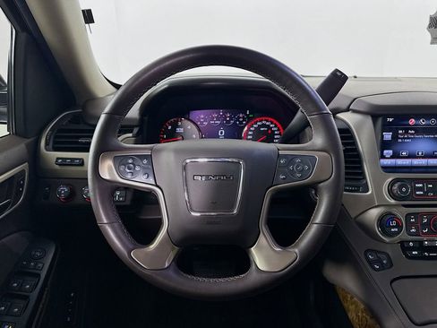 Used 2015 GMC Yukon Denali w/ Premium Package image 12