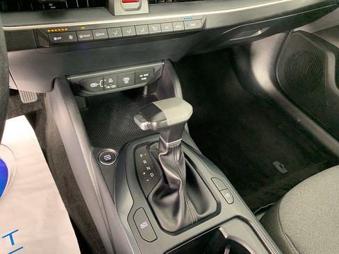 Used 2025 Kia K4 FWD image 25