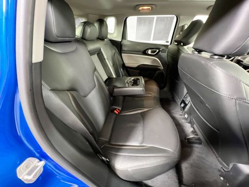 Used 2022 Jeep Compass Limited w/ Sun and Sound Group AWD/4WD image 27
