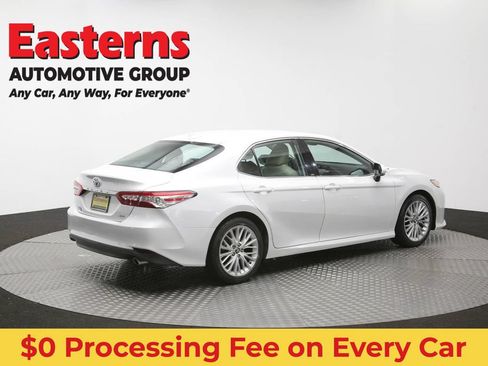 Used 2019 Toyota Camry XLE w/ Carpet Mat Package FWD image 43