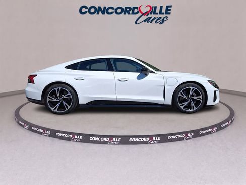 Used 2022 Audi e-tron GT Premium Plus w/ Performance Package AWD/4WD image 7