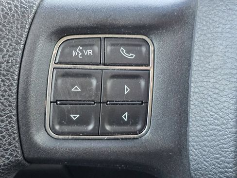 Used 2017 RAM 1500 Express AWD/4WD image 14