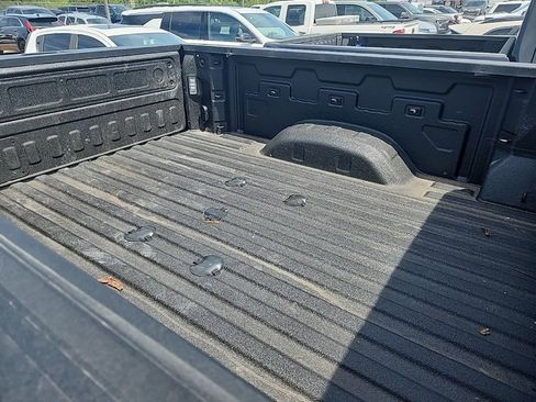 Used 2023 Chevrolet Silverado 2500 High Country AWD/4WD image 4