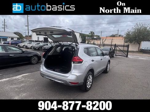 Used 2017 Nissan Rogue S AWD/4WD image 10