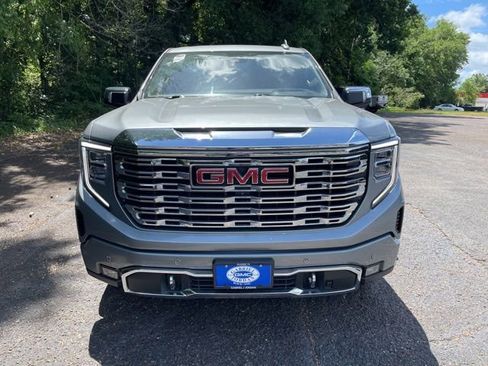 Used 2023 GMC Sierra 1500 Denali w/ Denali Reserve Package AWD/4WD image 8