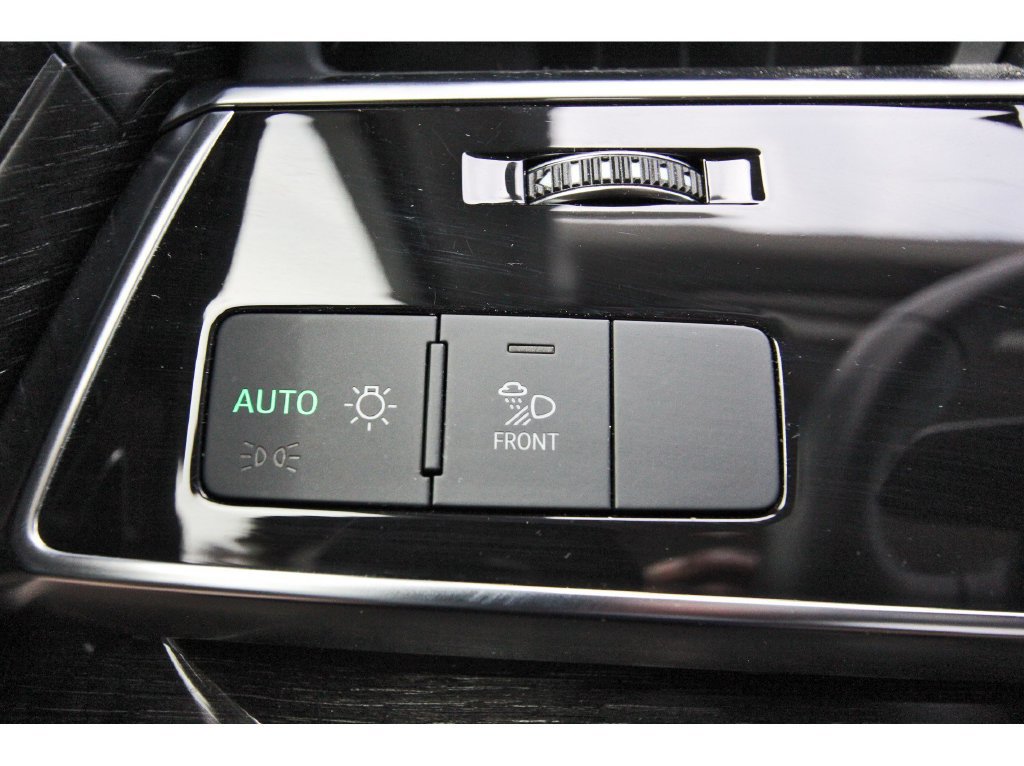 Used 2022 Audi Q7 2.0T Premium Plus w/ Premium Plus Package AWD/4WD image 24