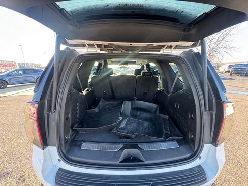 Used 2023 Chevrolet Tahoe RST image 13