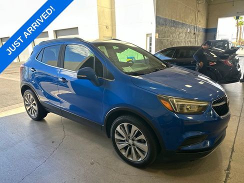 Used 2018 Buick Encore Preferred FWD image 2