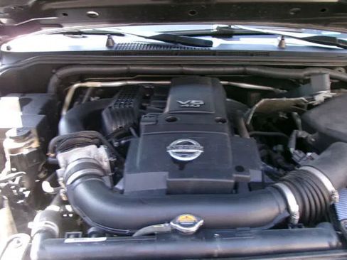 Used 2016 Nissan Frontier SV AWD/4WD image 9