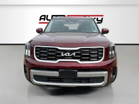 Used 2023 Kia Telluride S image 2