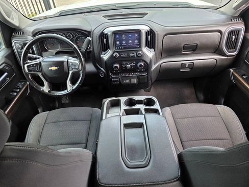 Used 2019 Chevrolet Silverado 1500 LT w/ Convenience Package AWD/4WD image 7