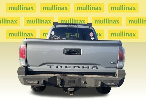 Used 2020 Toyota Tacoma TRD Off-Road image 31