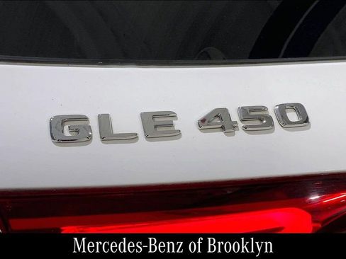Used 2023 Mercedes-Benz GLE 450 4MATIC image 11