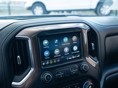 Used 2020 Chevrolet Silverado 2500 High Country w/ Gooseneck/5TH Wheel Package AWD/4WD image 30