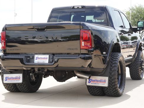 New 2026 RAM 3500 Limited AWD/4WD image 9