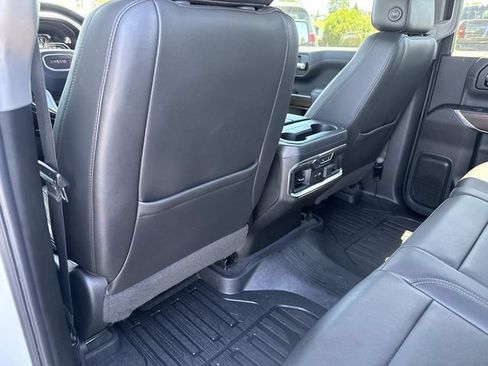 Used 2020 GMC Sierra 1500 SLT w/ SLT Premium Plus Package AWD/4WD image 28