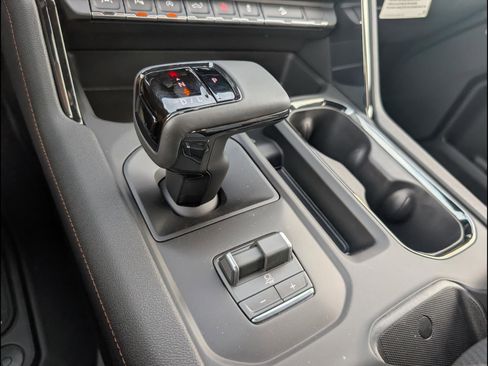 New 2026 GMC Sierra 1500 AT4 w/ AT4 Premium Package AWD/4WD image 15