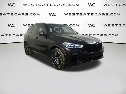 Used 2020 BMW X5 M50i w/ Executive Package image 2