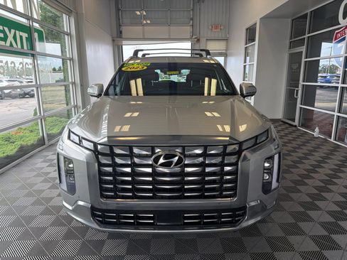 Used 2023 Hyundai Palisade Calligraphy AWD/4WD image 2
