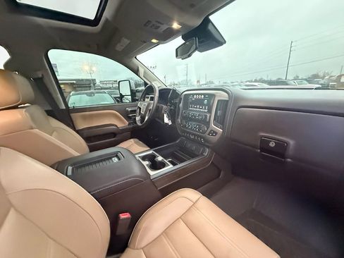 Used 2018 GMC Sierra 2500 Denali w/ Duramax Plus Package image 25