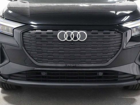 Used 2023 Audi Q4 e-tron Premium AWD/4WD image 11