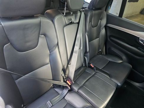 Used 2021 Volvo XC90 T5 Momentum w/ Climate Package image 21