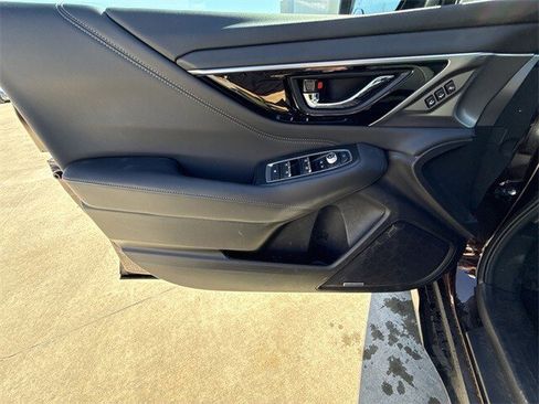 Used 2025 Subaru Outback Touring XT image 13