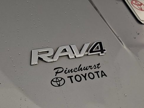 Used 2016 Toyota RAV4 XLE AWD/4WD image 37