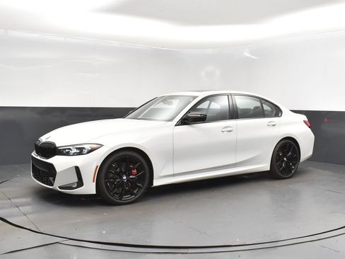 New 2026 BMW 330i Sedan w/ M Sport Package image 3