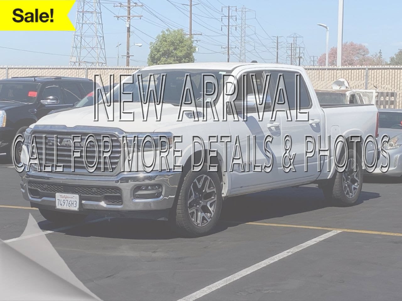 Used 2025 RAM 1500 Laramie AWD/4WD image 1