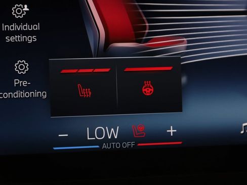 Used 2025 BMW M340i xDrive w/ Premium Package image 8