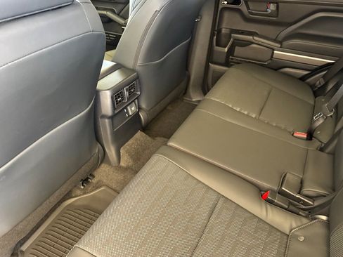 New 2026 Toyota 4Runner Limited AWD/4WD image 12
