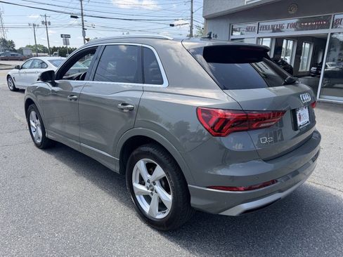 Used 2020 Audi Q3 2.0T Premium w/ Convenience Package AWD/4WD image 5