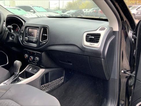 Used 2017 Jeep Compass Sport image 17