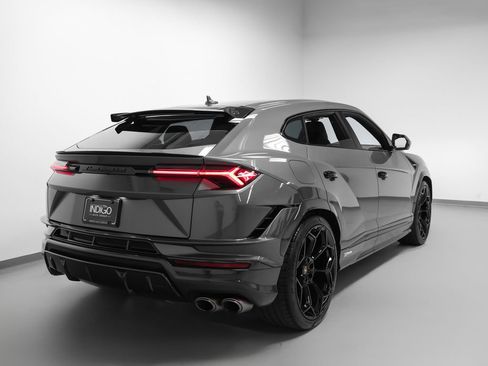 Used 2023 Lamborghini Urus Performante AWD/4WD image 41