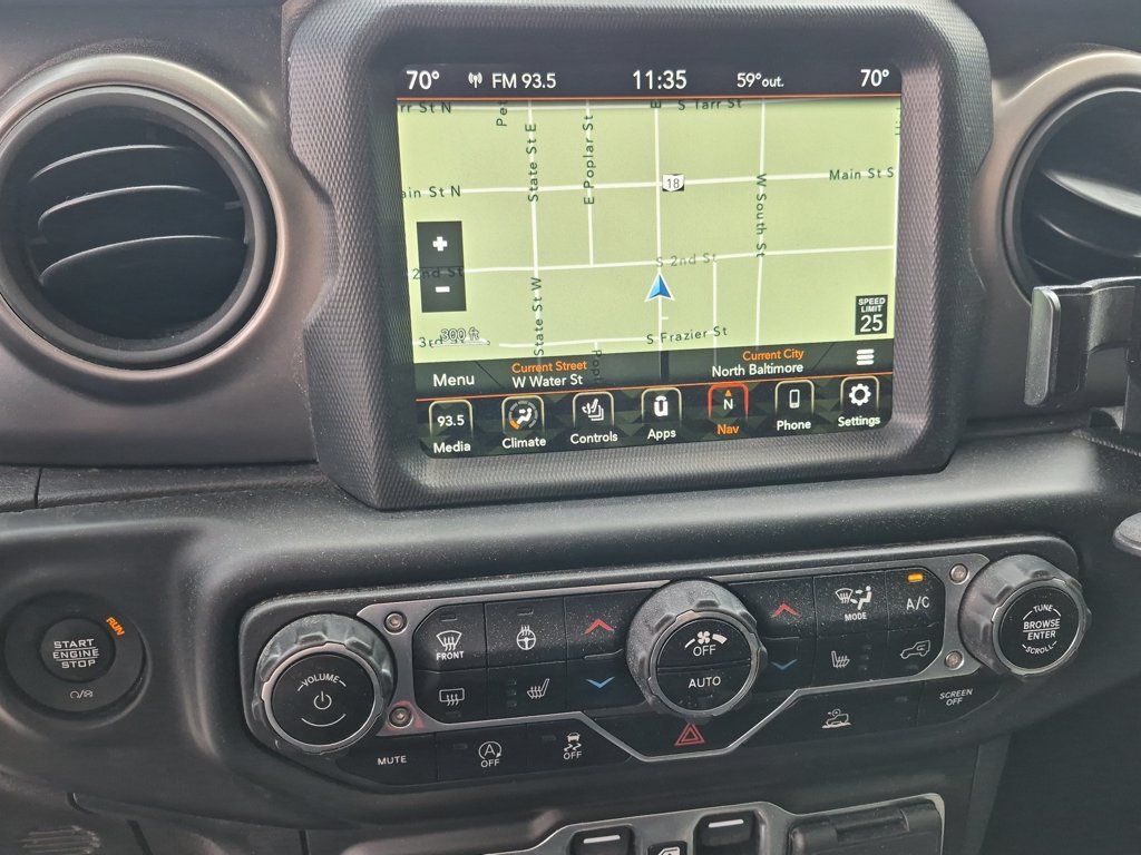 Used 2021 Jeep Gladiator Sport AWD/4WD image 17