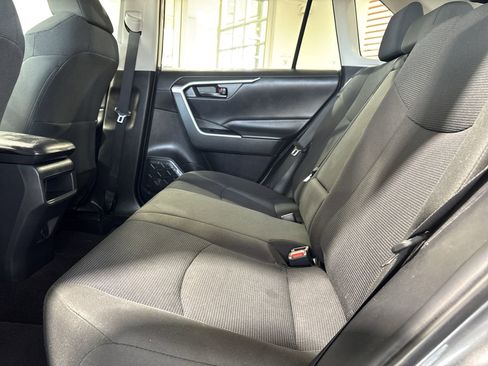 Used 2021 Toyota RAV4 LE w/ Carpet Mat Package (TMS) FWD image 22