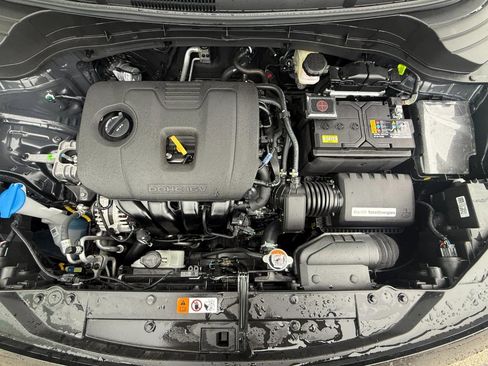 Used 2025 Kia Soul LX w/ LX Technology Package image 13