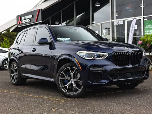 Used 2022 BMW X5 M50i w/ Executive Package AWD/4WD image 1