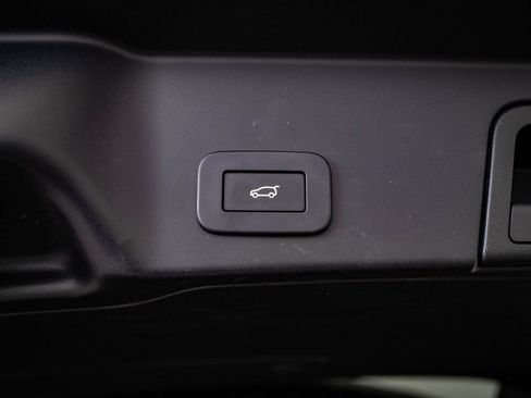 Used 2023 Land Rover Range Rover Evoque R-Dynamic S image 21