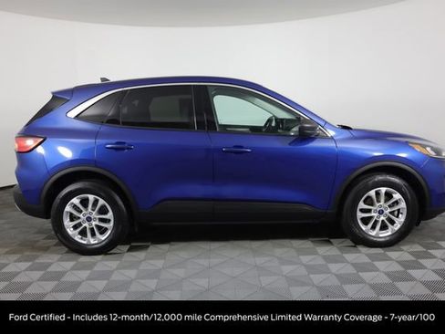 Certified 2022 Ford Escape SE image 3