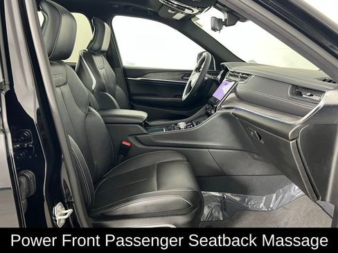 Used 2023 Jeep Grand Cherokee Overland w/ Luxury Tech Group IV image 14