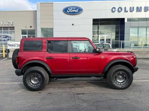 New 2025 Ford Bronco Badlands image 13